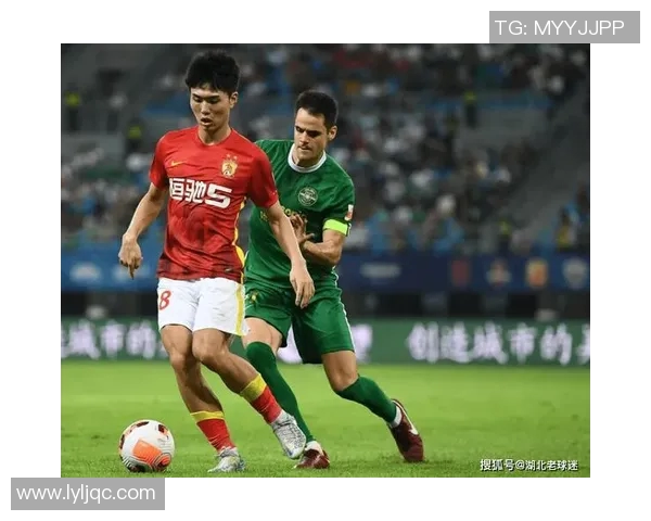 广州排球队配合问题引发热议球迷与专家各执己见探讨争议背后原因